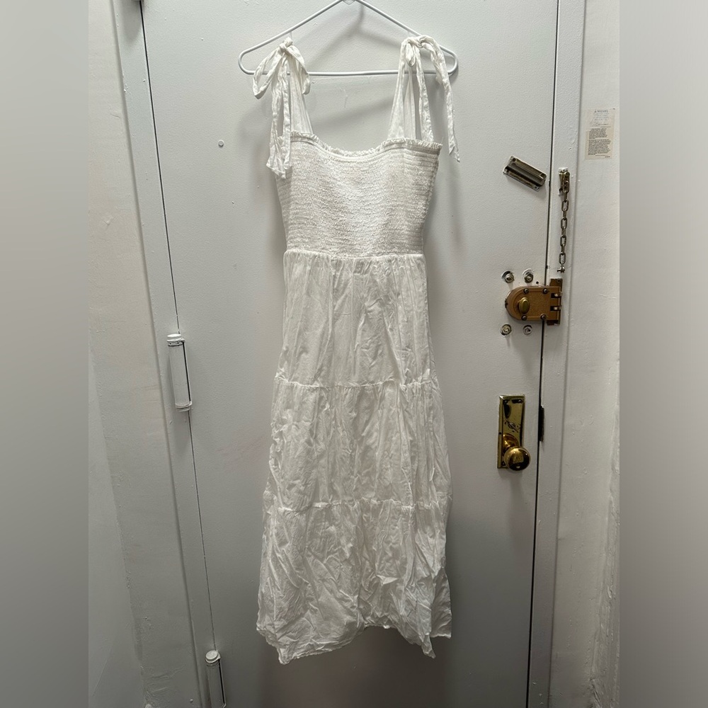 Aritzia Wilfred White Smocked Midi Dress